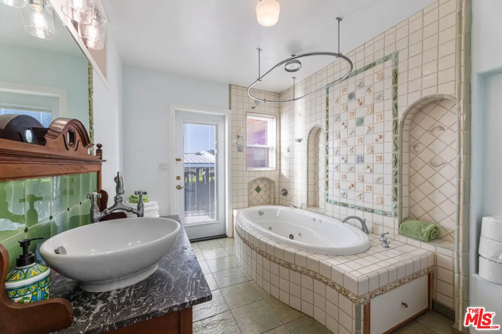 7007 Birdview Avenue Malibu, CA 90265