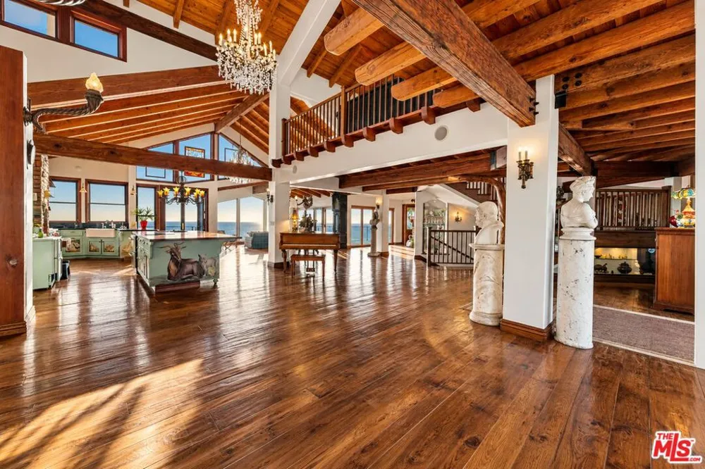 7007 Birdview Avenue Malibu, CA 90265
