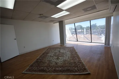 19737 Ventura Boulevard #306