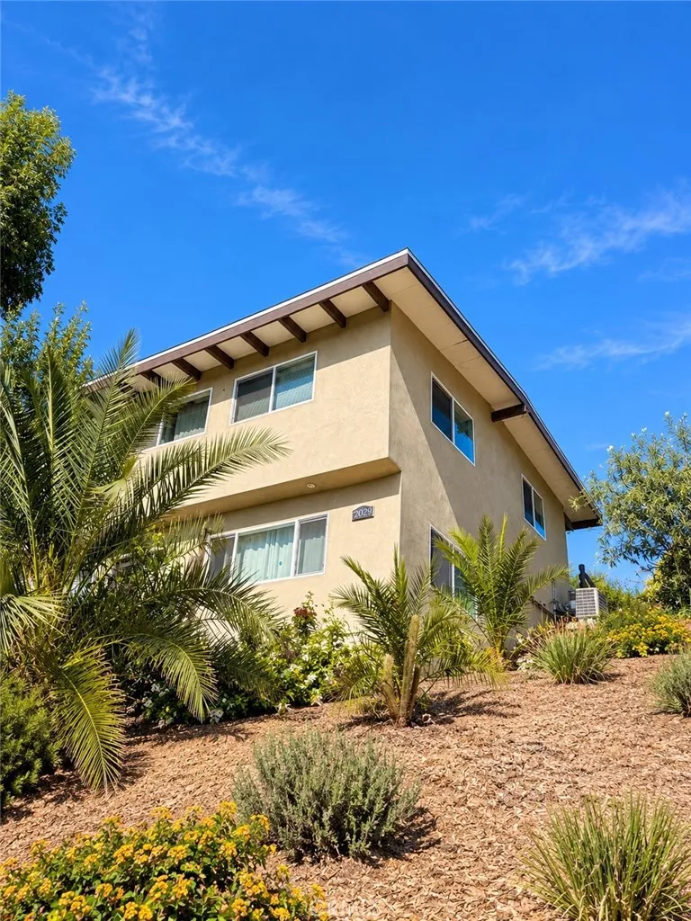 2029 Barnett Los Angeles, CA 90032