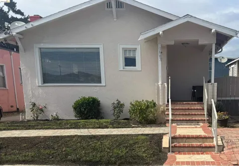 1643 68th Ave.