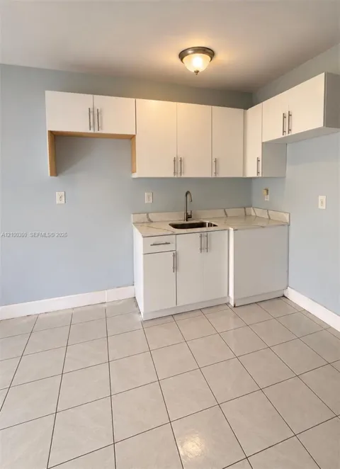 401 NW 43rd Ct #4