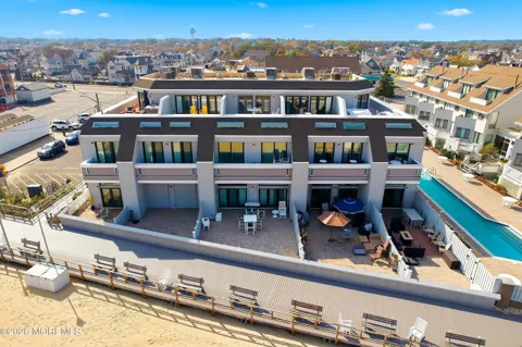 900 Ocean Avenue #3