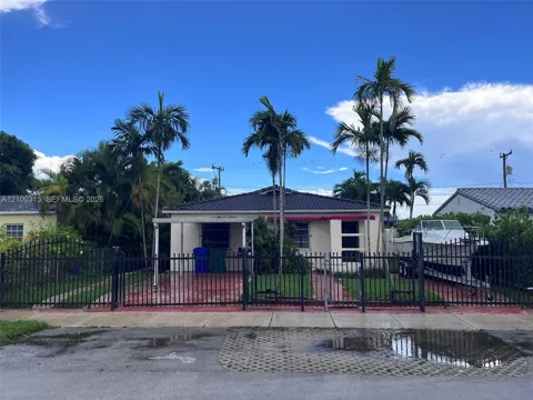 3630 NW 18th Ter