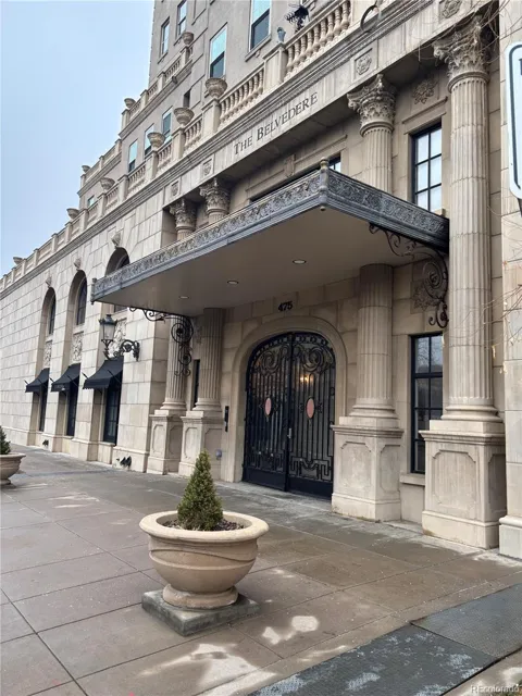 475 W 12th Avenue #4E