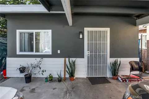 2110 E Hatchway