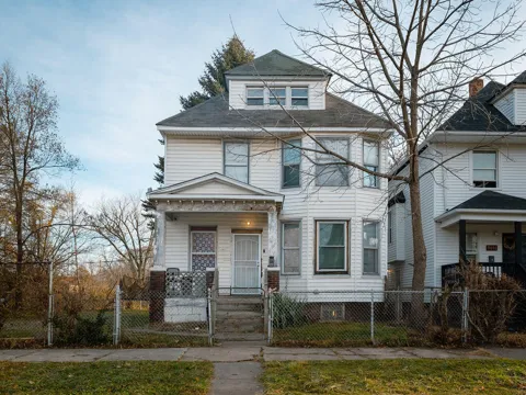 5062 Parker Street
