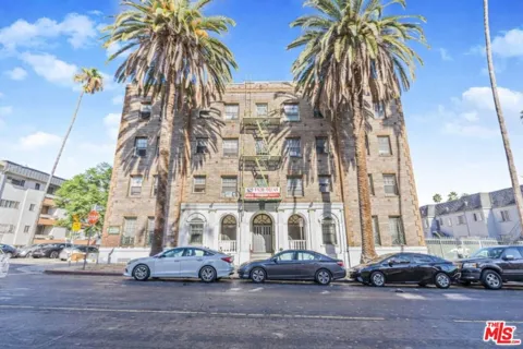 400 S Kenmore Avenue #200