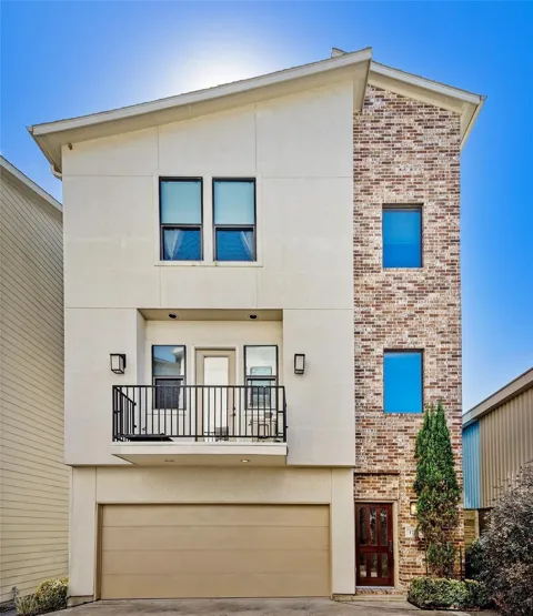 1720 Live Oak Street