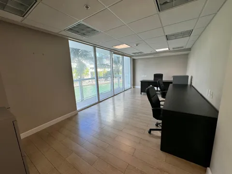 31 SE 5th Street #301
