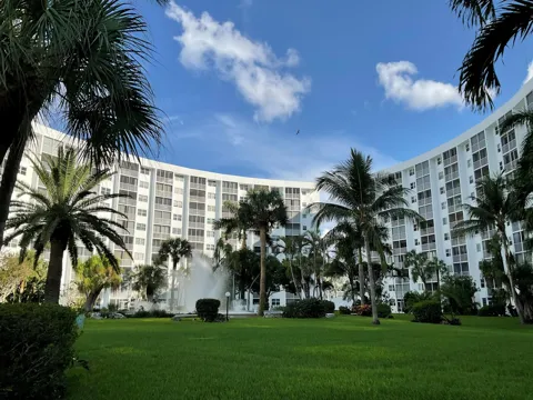 2731 NE 14th Street Causeway #307