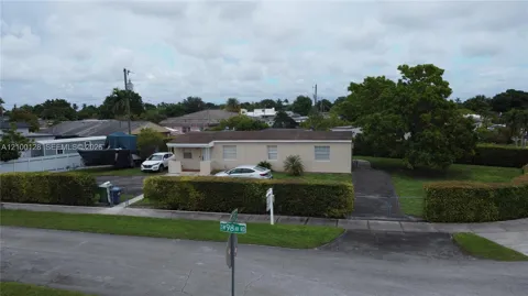 5241 SW 98th Ave Rd