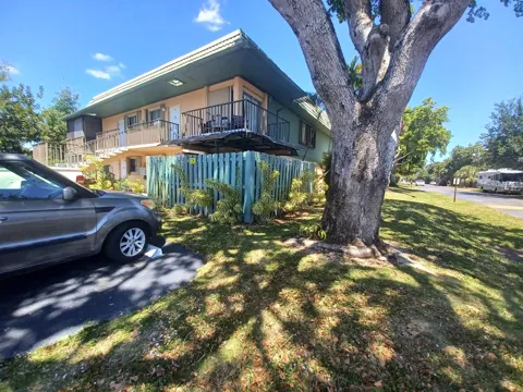 1837 FAIRVIEW VILLAS DRIVE #2