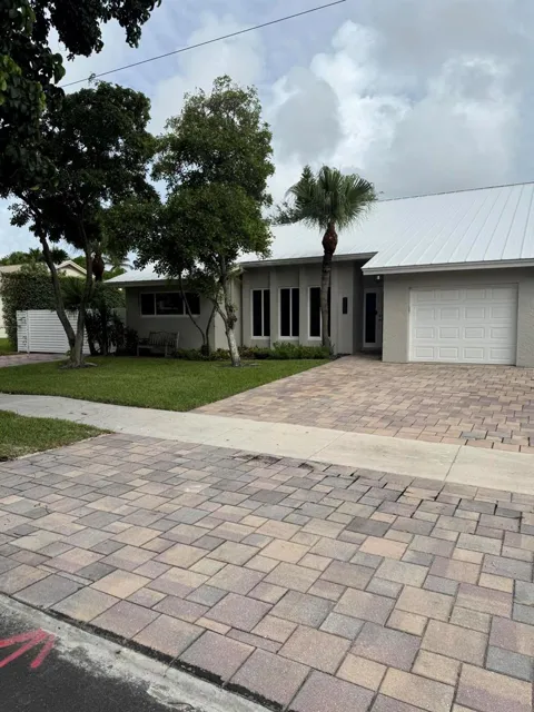 355 SE 7TH STREET