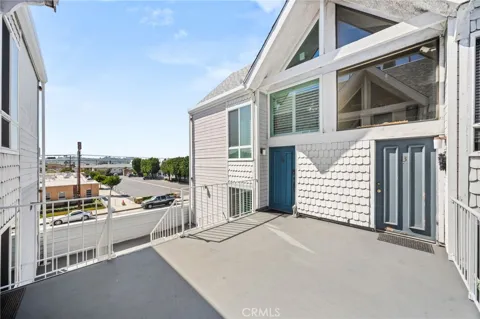 1121 E Wilson #12