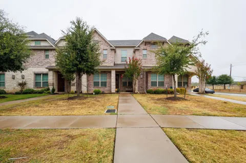 4814 Empire Way