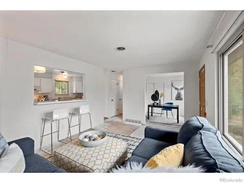 6235 W 78th Place