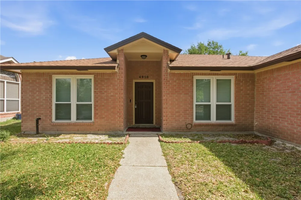 4910 Lake Livingston Drive Corpus Christi, TX 78413