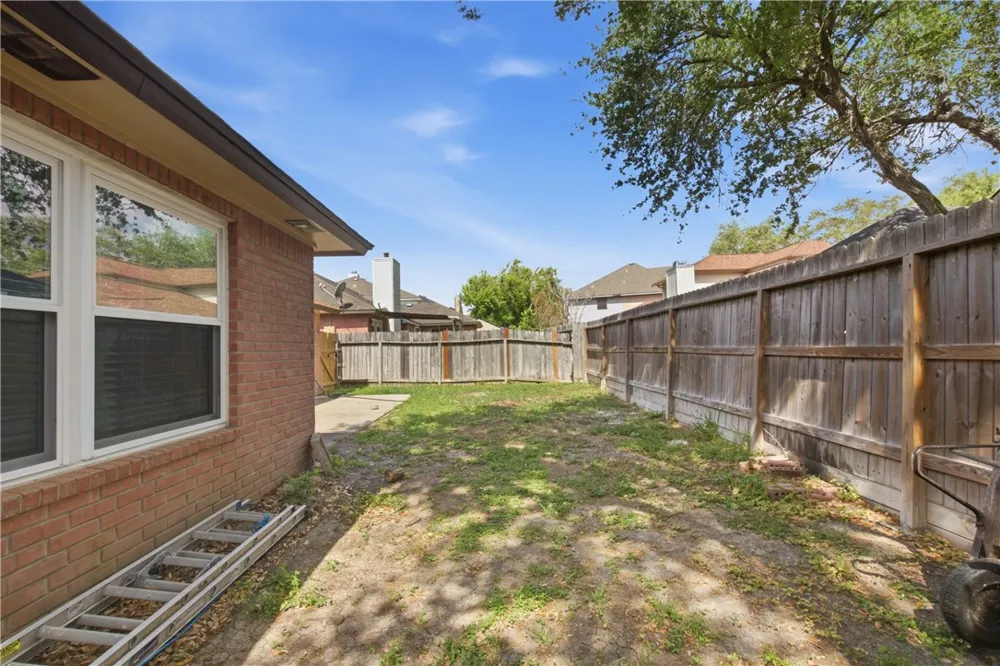 4910 Lake Livingston Drive Corpus Christi, TX 78413