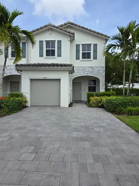 1337 SE 27th Ter