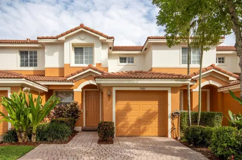 7401 Sarentino Lane #211