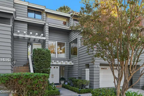 1519 View Drive