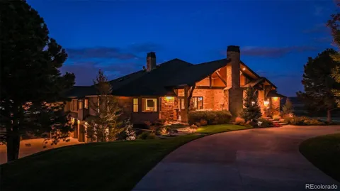 5090 Horseshoe Trail