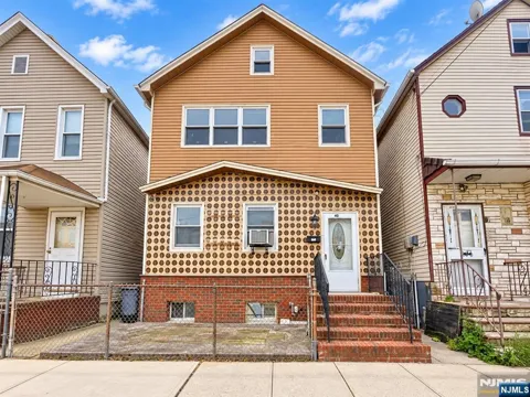 40 Searing Avenue 1