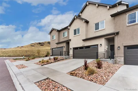 5690 Villa Lorenzo