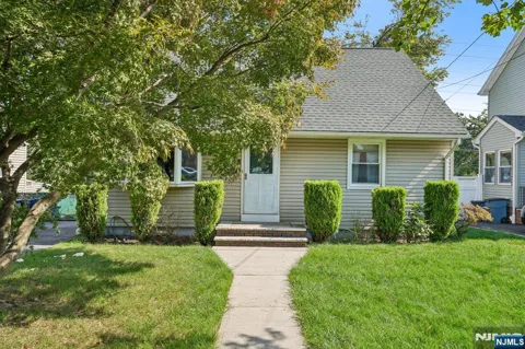 17 Bryant Avenue