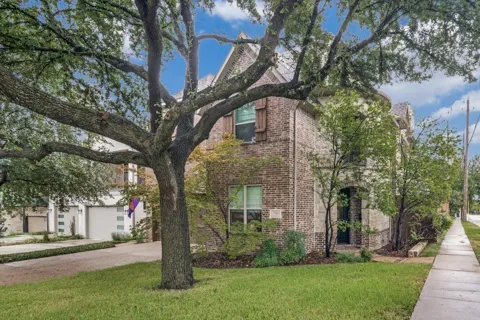 5500 Longview