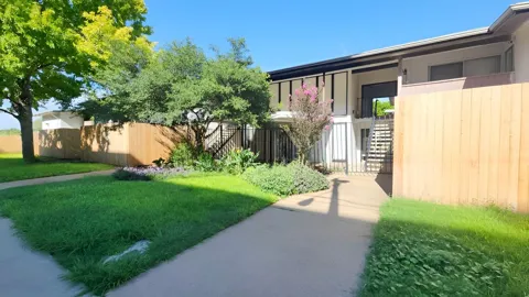 2627 Douglas Avenue #121