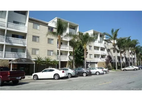 3565 Linden #115