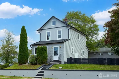345 Broughton Avenue