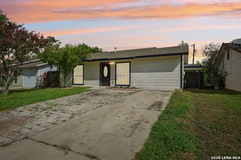 6707 BLUE OAK LN