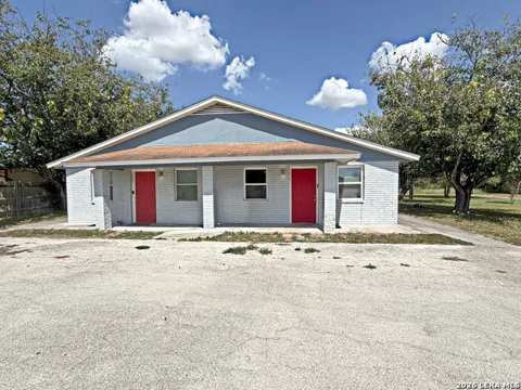 305 HAECKERVILLE RD