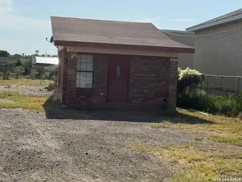 1569 South Veterans Blvd.