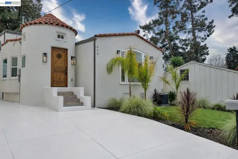 415 Berkeley Park Blvd