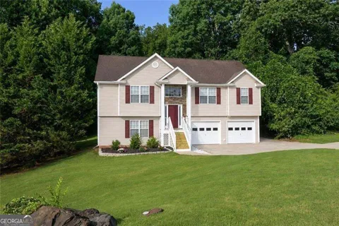 114 Waterbury LN