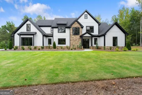 5697 Ball Ground RD