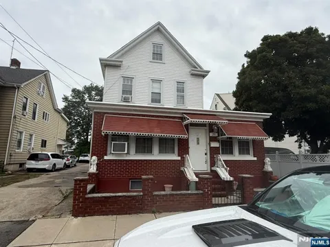 39 Grand Street