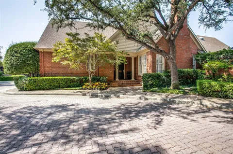 5803 Redwood Court