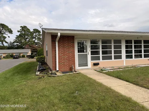 670 New Castle Court