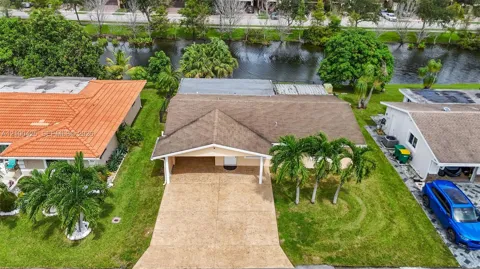 4711 NW 58th St
