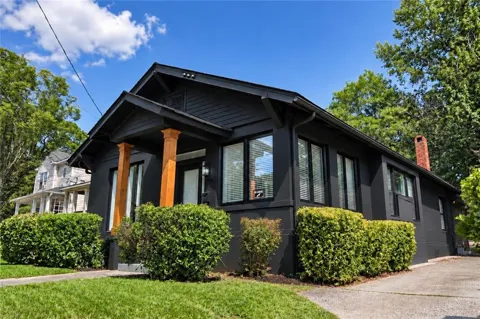 1082 Metropolitan Parkway SW