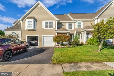 5302 BELMONT COURT