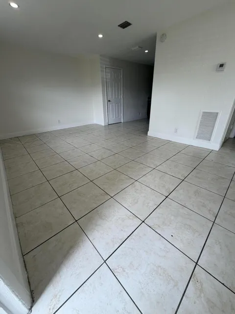 1709 SW 11th Street #Unit a