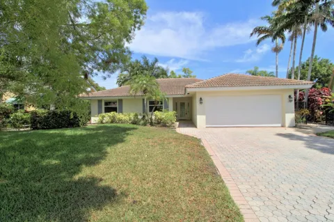 949 GREENSWARD LANE