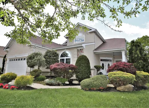 18 Cypress Point Lane