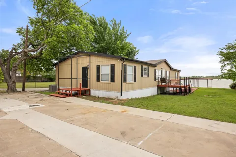 5821 Parkside Court